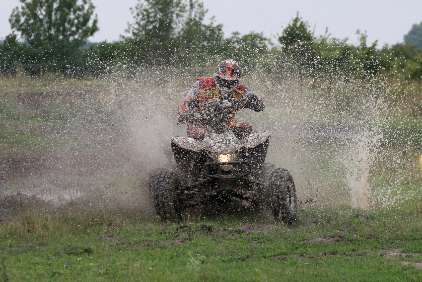 4wheeler 15663559